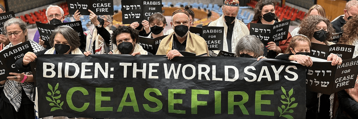 Rabbis hold a peace action