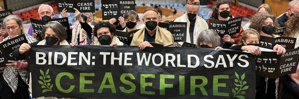 Rabbis hold a peace action