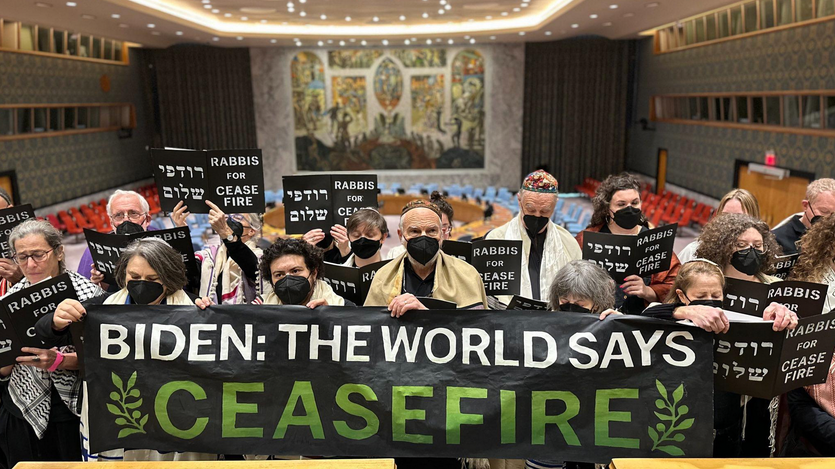 Rabbis hold a peace action