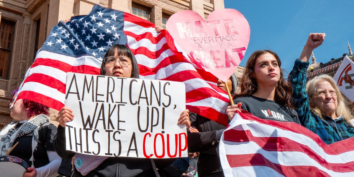 Petition Urging Impeachment of ‘Corrupt, Lawless’ Trump Surges Past 250,000 Signatures | Common Dreams Petition Urging Impeachment of ‘Corrupt, Lawless’ Trump Surges Past 250,000 Signatures | Common Dreams