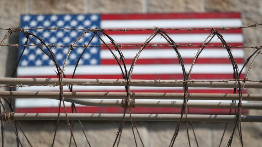 Razor wire at Guantánamo Bay.
