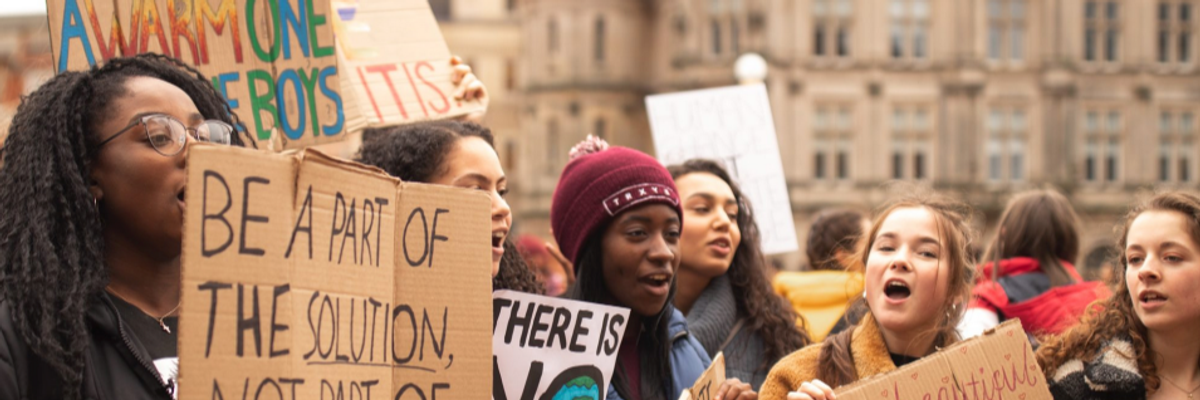 Sanders, Pressley Help Launch 'Renew New England' to Elect Candidates Committed to Green New Deal and Jobs Guarantee