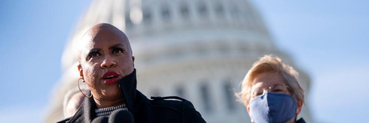 To 'Ensure Justice and Accountability for Police Brutality,' Pressley Leads New Bill to End Qualified Immunity