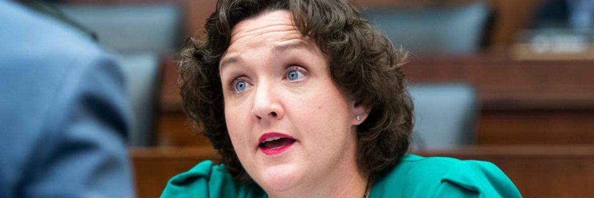 Katie Porter Demands Resignation of Trump Small Business Chief for Enabling 'Abuse' of Covid-19 Relief Funds