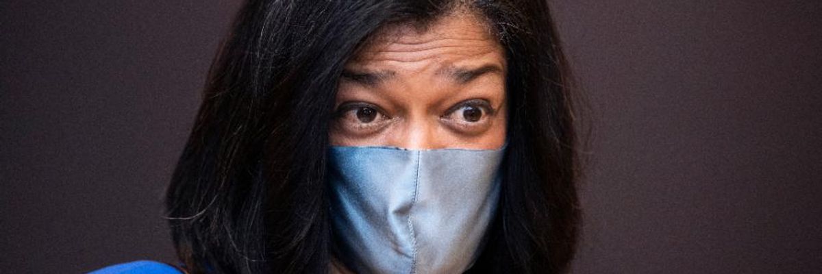 'Poverty Is Killing Us': Progressive Caucus Uses White House Meeting to Push Biden on $15 Wage