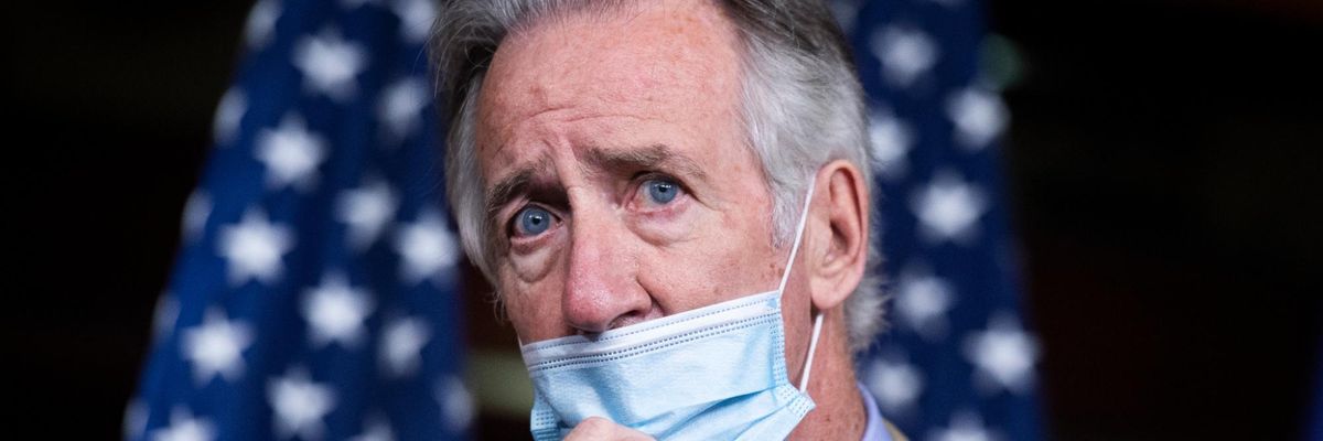 Democrats Bankrolled by Big Pharma Are Refusing to Back Covid Vaccine Patent Waiver