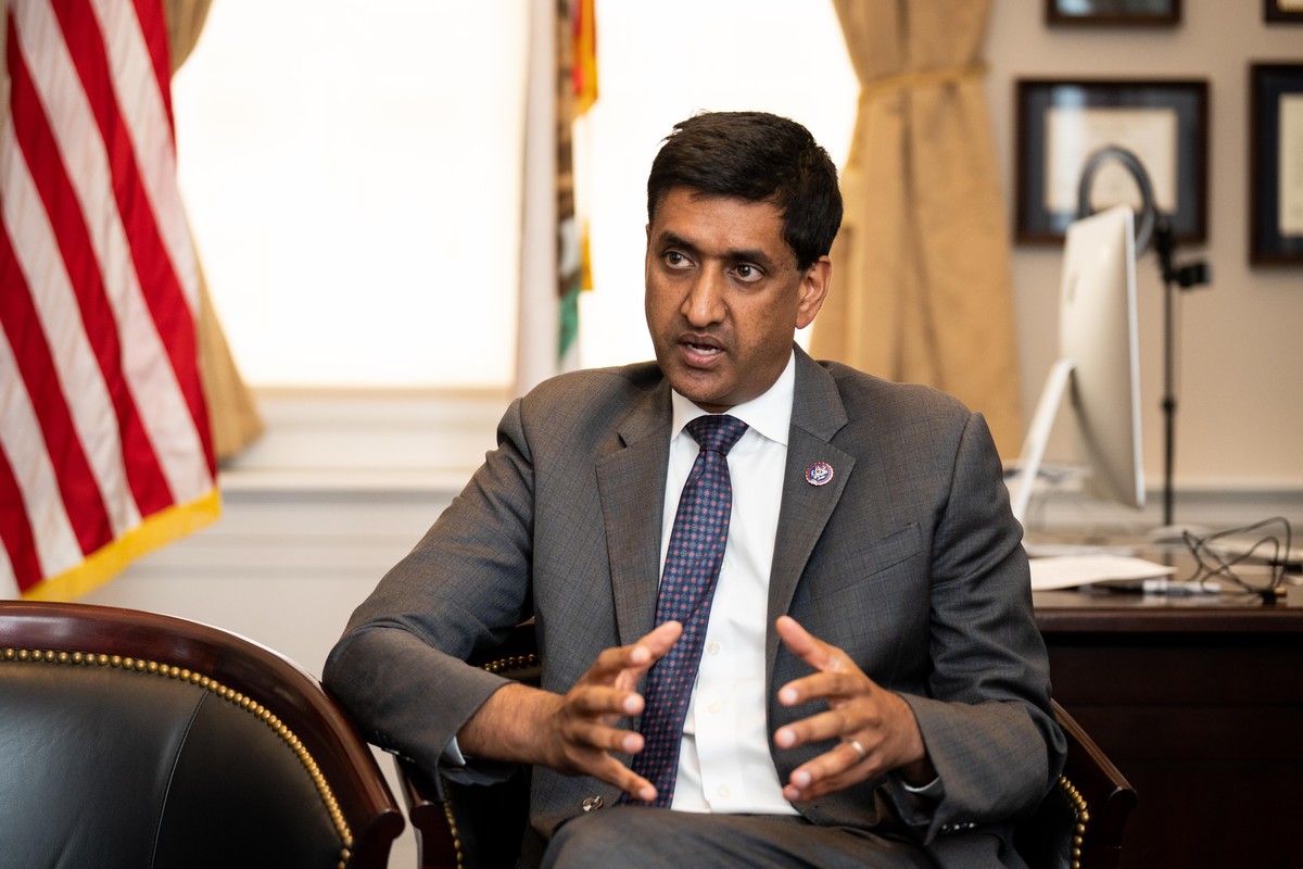 Ro Khanna Unveils Bill to Ban US Gas Exports as Big Oil Rakes in Record Profits | Common Dreams