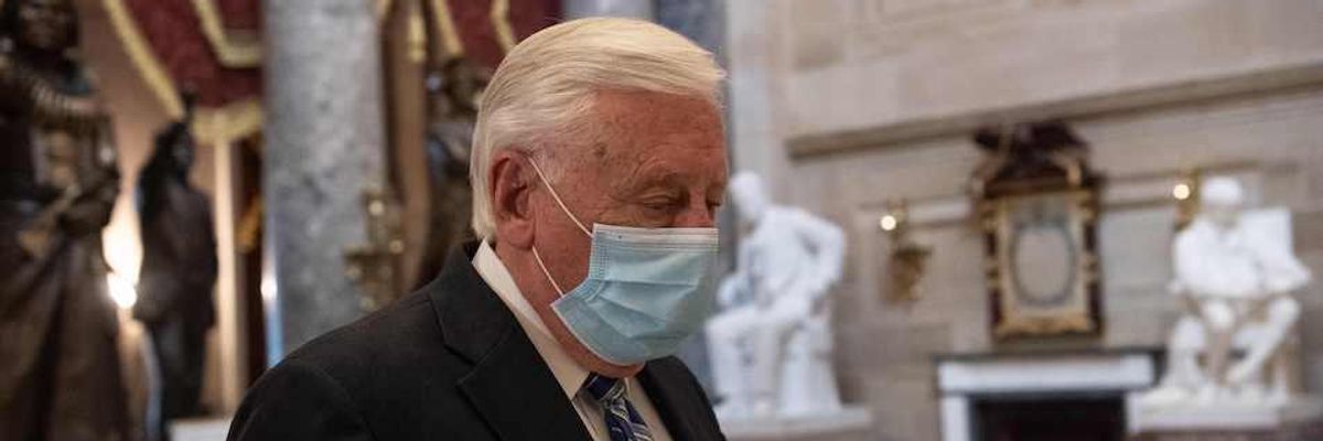 Steny Hoyer Ripped by Progressive Primary Challenger for Backing Fossil Fuel Bailout in Covid-19 Bill