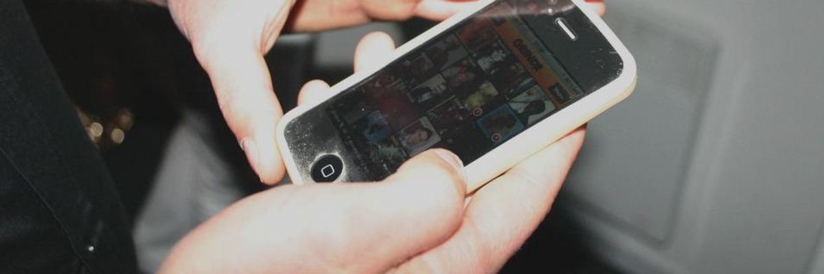 In 'Egregious Breach' of Privacy, Popular App Grindr Supplies Third Parties with Users' HIV Status