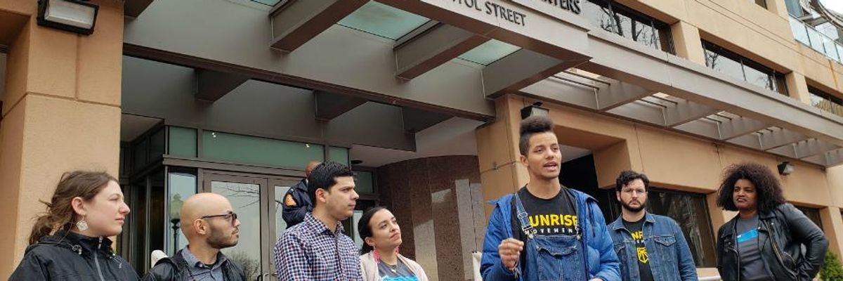 Youth Coalition Demands 'Serious Discussion' of Key Progressive Issues at Democratic Presidential Debate