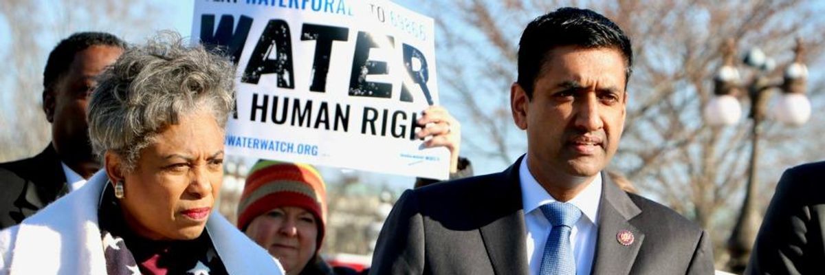 Lawmakers Introduce Sweeping Legislation to Fix Nation's Crumbling Water Infrastructure