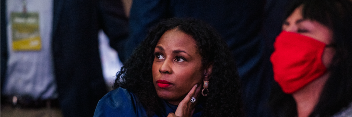 'We Are on a Strong Path': Democrats Begin to Celebrate as Warnock and Ossoff Edge Towards Possible Victory in Georgia