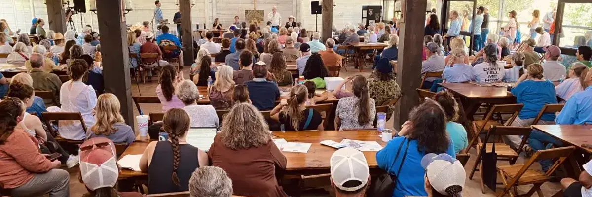 Residents discuss data center opposition.