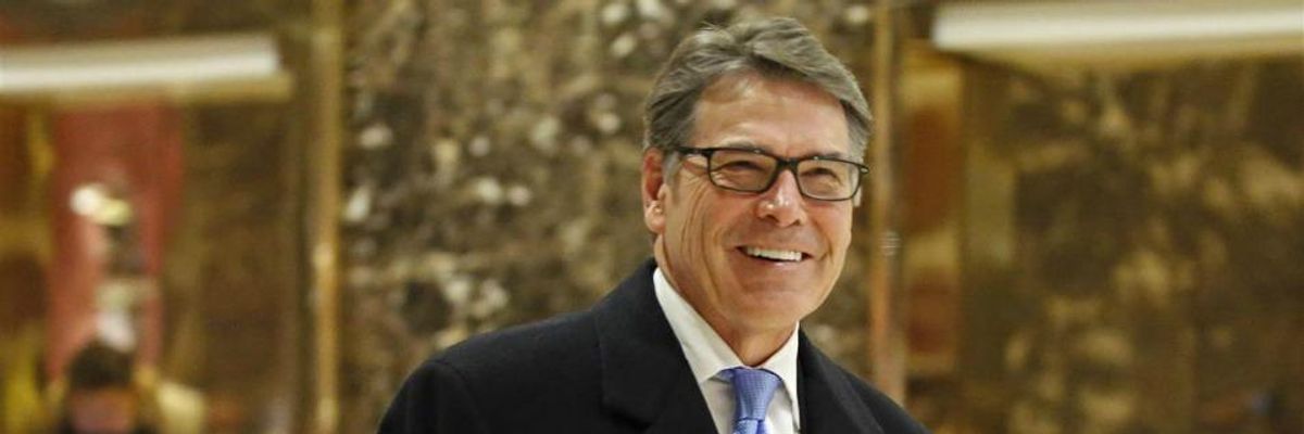 Right-Winger Rick Perry, DAPL Board Member, Picked for Energy Secretary