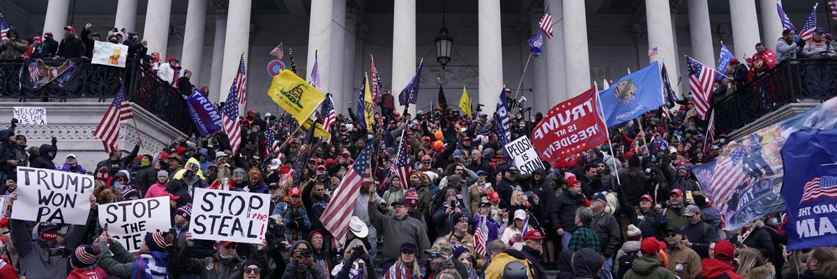 Right-wing insurrectionists, fueled by then-President Donald Trump's relentless lies about voter fraud, violently rioted at the U.S. Capitol in Washington, D.C., in an attempt to overturn the 2020 presidential election results before lawmakers finalized them in a joint session of the 117th Congress on January 6, 2021. (Photo: Kent Nishimura/Los Angeles Times via Getty Images)