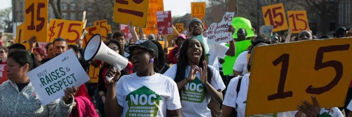 Worker Wages Flat, But Since 1978 CEO Pay Has Soared by 'Outrageous' 937%