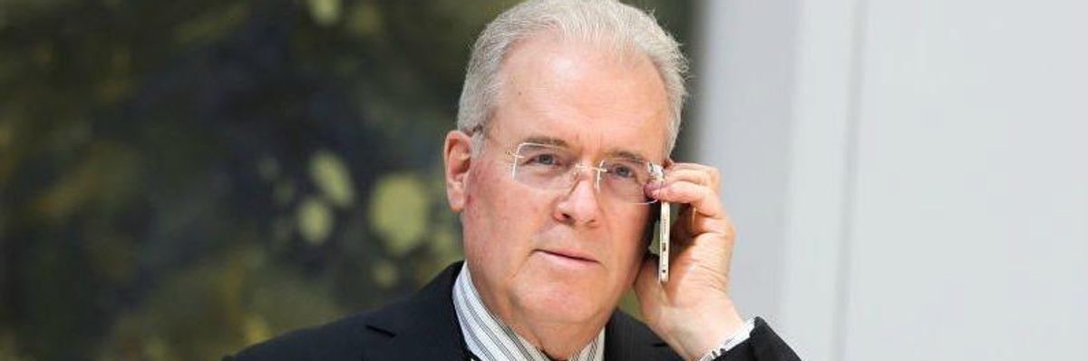 Robert Mercer Backed a Secretive Group That Worked With Facebook, Google to Target Anti-Muslim Ads at Swing Voters