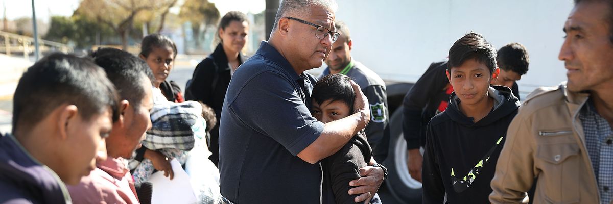 Roberto Diaz welcomes migrants to an Annunciation House facility