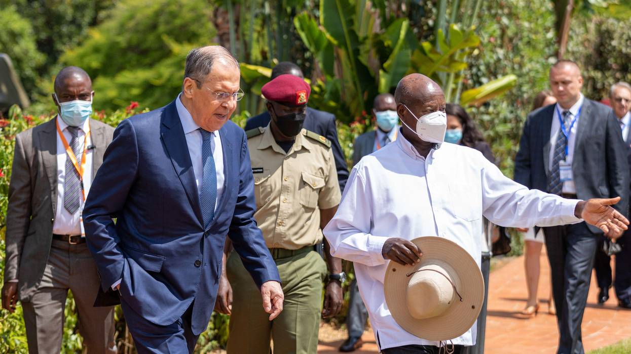 Russia's Foreign Minister Sergei Lavrov and Uganda's President Yoweri Museveni
