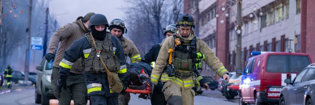 Russian attack on Zaporizhzhia kills 13, injures 30