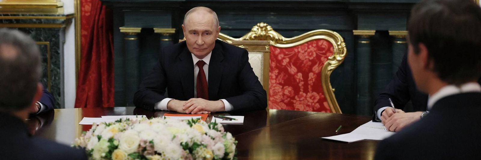 russian-president-vladimir-putin.jpg?id=68404319&width=1200&height=400&coordinates=0%2C213%2C0%2C454