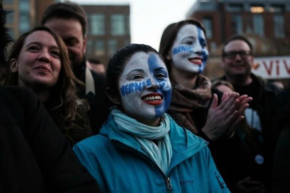 Sanders drew an ardent crowd who applauded his anti-corporate message in Washington Square Park. (Photo: Spencer Platt/Getty Images)