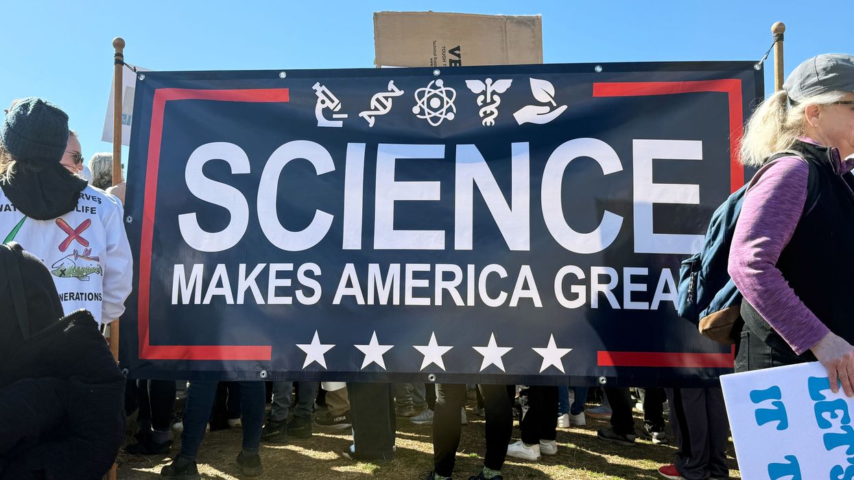 Scientists demonstrate against government policy