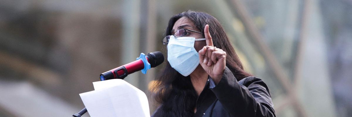 Urging Biden to 'Put Human Lives Before Billionaire Profit,' Seattle City Council Backs Vaccine Patent Waiver