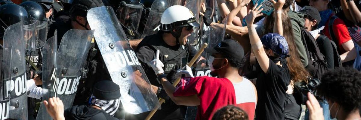 'Insanity Outside the White House': After Trump Stokes Tensions, Fresh Clashes Between Police and Protesters in US Capitol