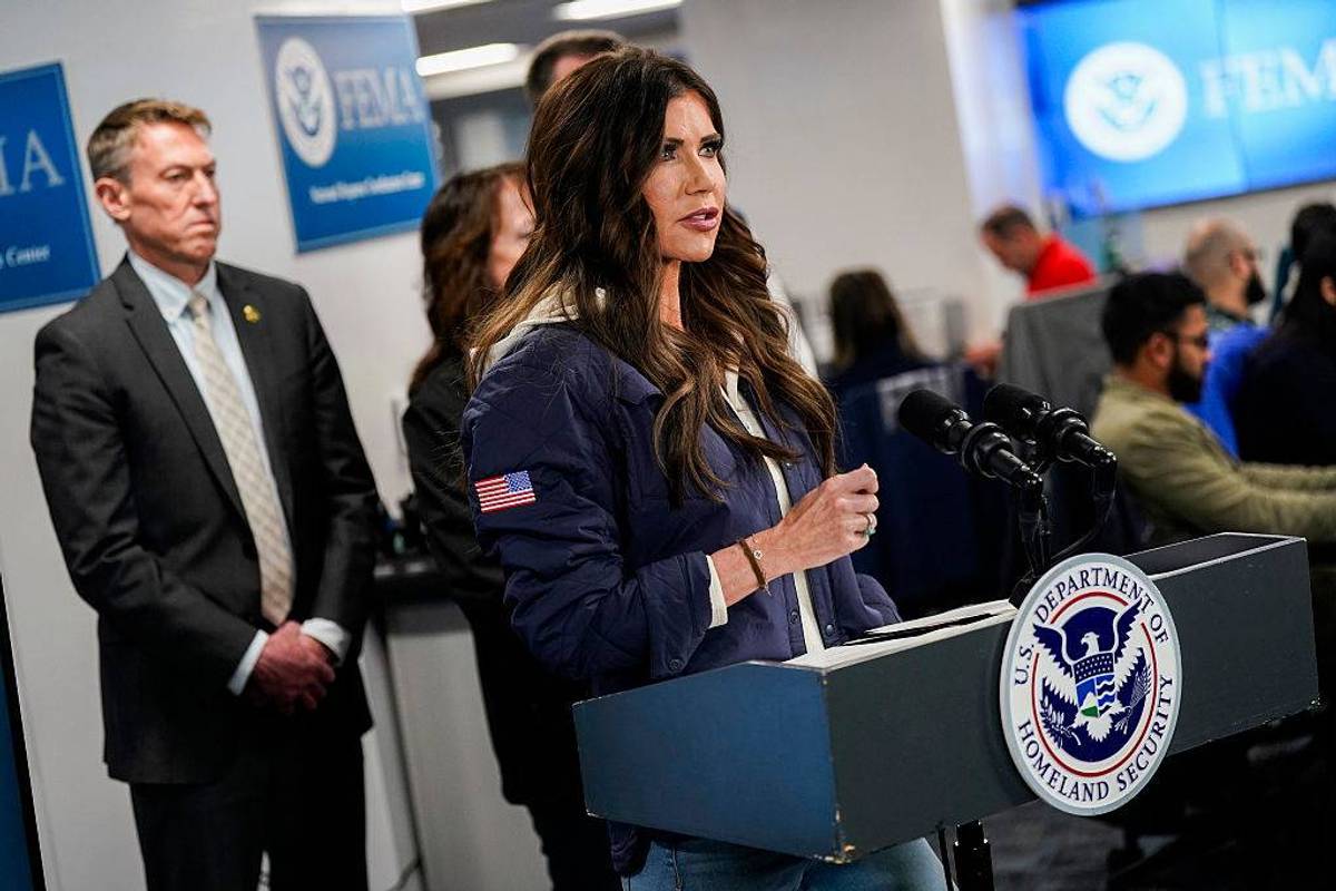 Noem's Impeachment Is the Bare Minimum': Fury at DHS Chief Grows After Pretti Killing | Common Dreams