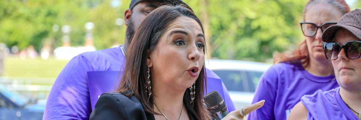 SEIU Members Call on Congress to Fund "Healthcare Not Hate"