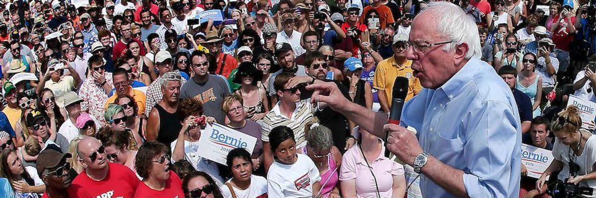 Barnstorming Iowa and 'Berning Up' the Internet as Sanders Surge Continues