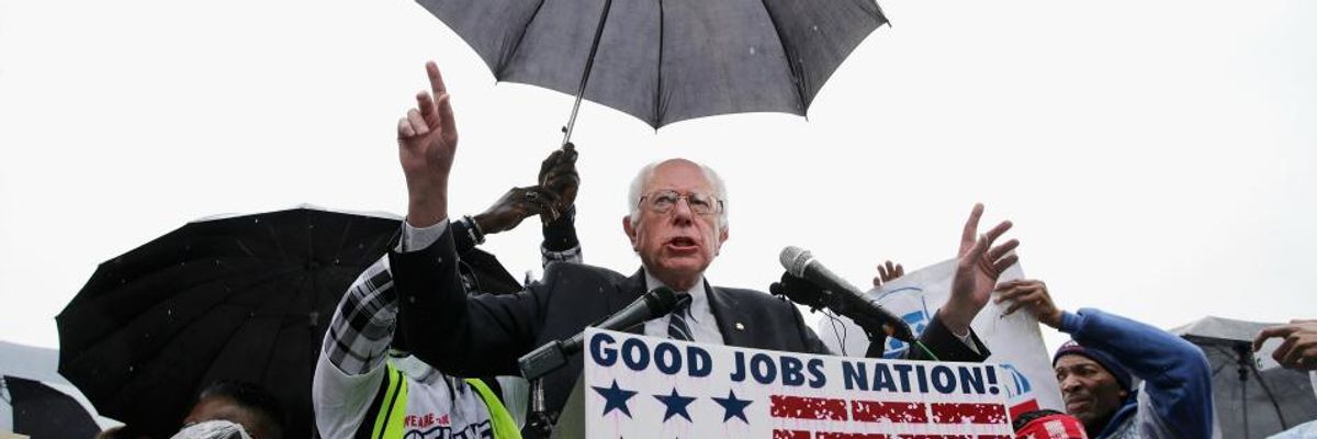 'Trump Lied to Wisconsin Workers': Sanders Targets President With Front-Page Ad Ahead of Weekend Rally