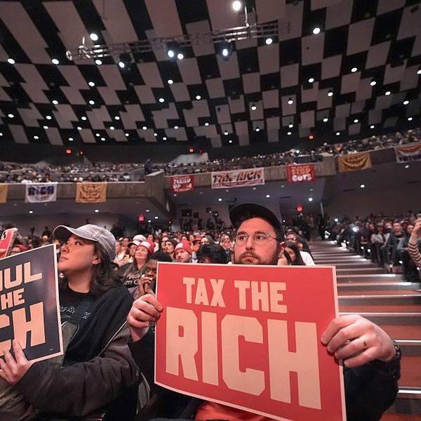 Billionaire Compares 'Tax the Rich' Calls to Hate Speech as Study Finds Barely Half of Americans Earn Living Wage