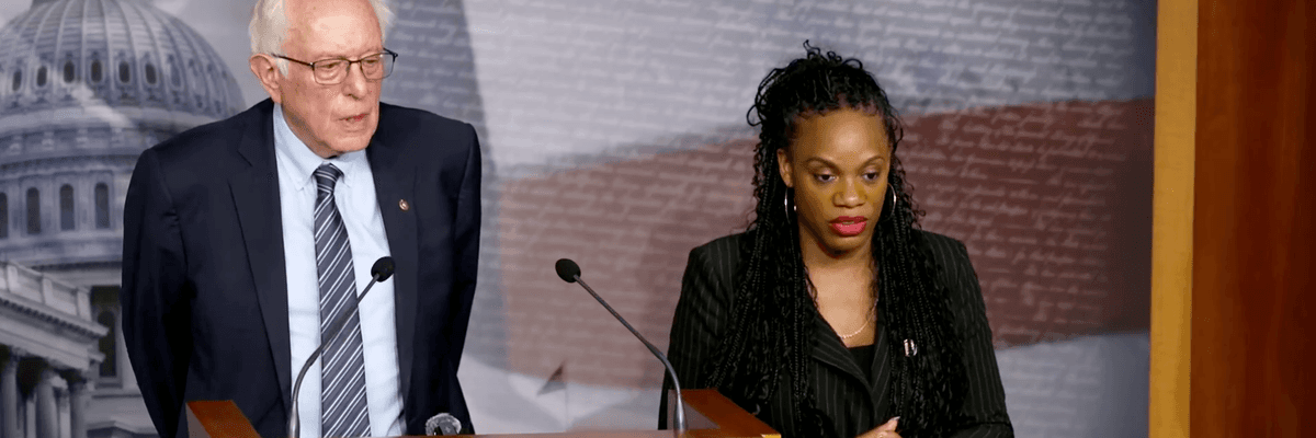The Abolish Super PAC Act: Sanders and Lee Seek End to 'Corrupting Influence' of Dark Money