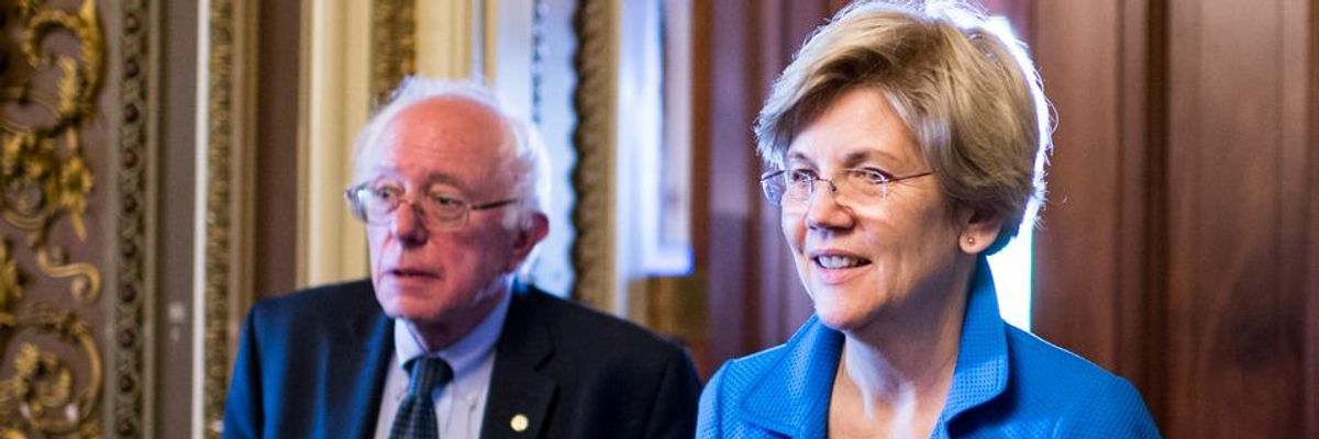 Sanders and Warren Sign Letter Urging Obama to Get Behind 'Fight for $15' Movement