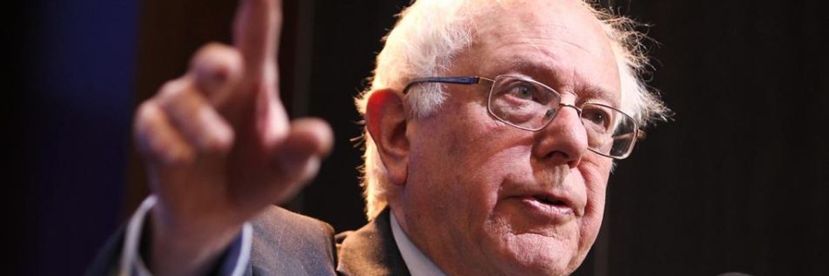 In Single Tweet, Bernie Sanders Debunks Trump's Lies About Social Security and Medicare
