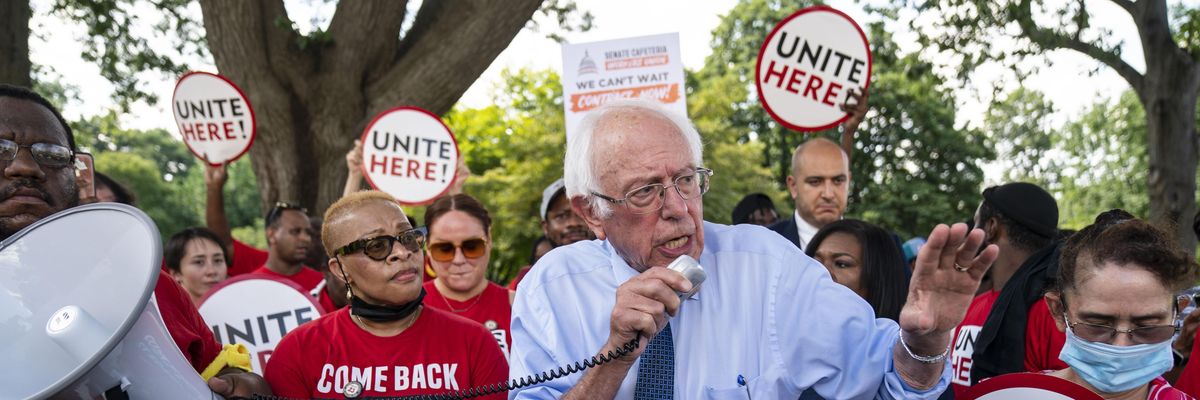 Sen. Bernie Sanders (I-Vt.) meets with UNITE union members