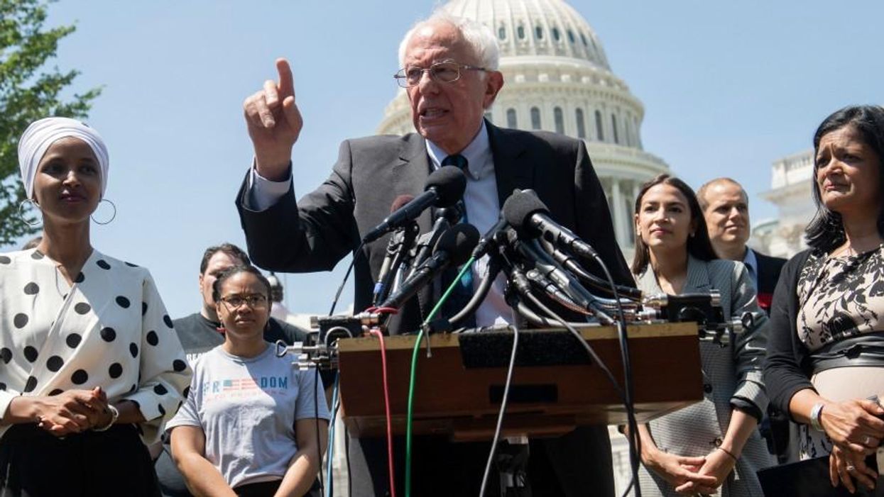 How NYT Reporter Sydney Ember Uses Corporate Sources to Attack Bernie Sanders