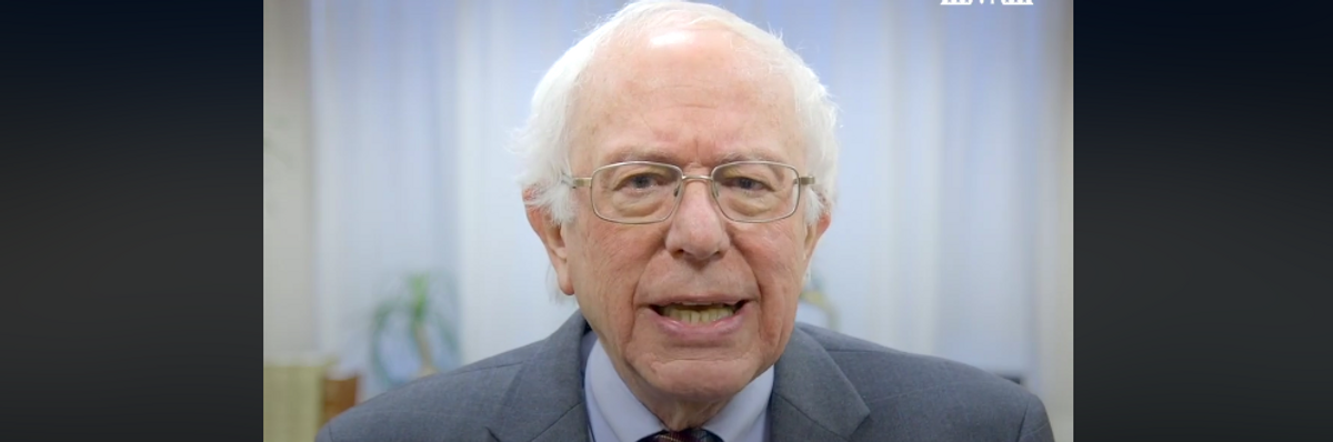 WATCH: While Trump 'Sadly and Pathetically' Denies Climate Crisis, Sanders 'Proud' to Co-Sponsor Green New Deal