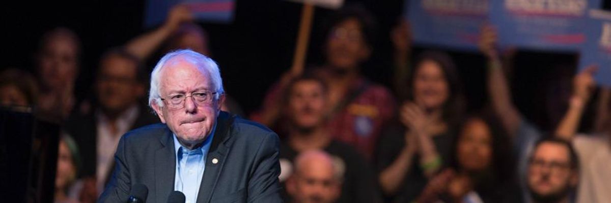 Cheers as Sanders Unveils 'Most Progressive' Immigration Plan