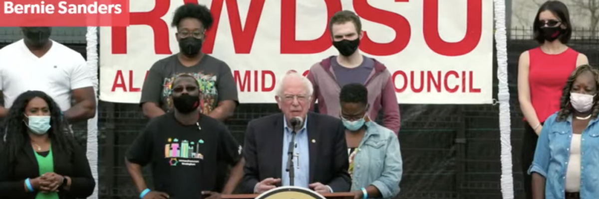'What You're Doing Is Historical!' Bernie Sanders Rallies With Amazon Workers in Alabama