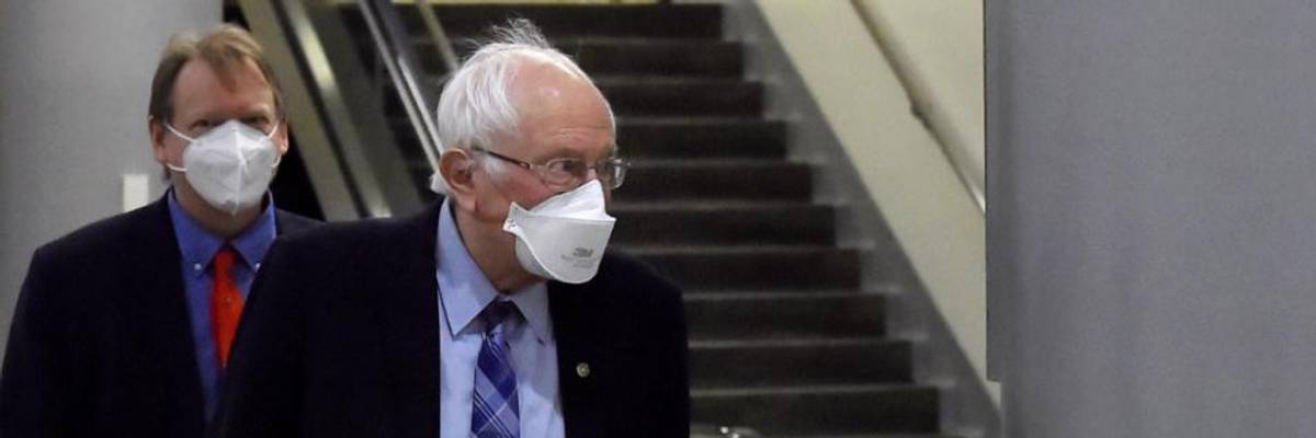 Sanders Invites Amazon Worker to Testify About Inequality Alongside Jeff Bezos