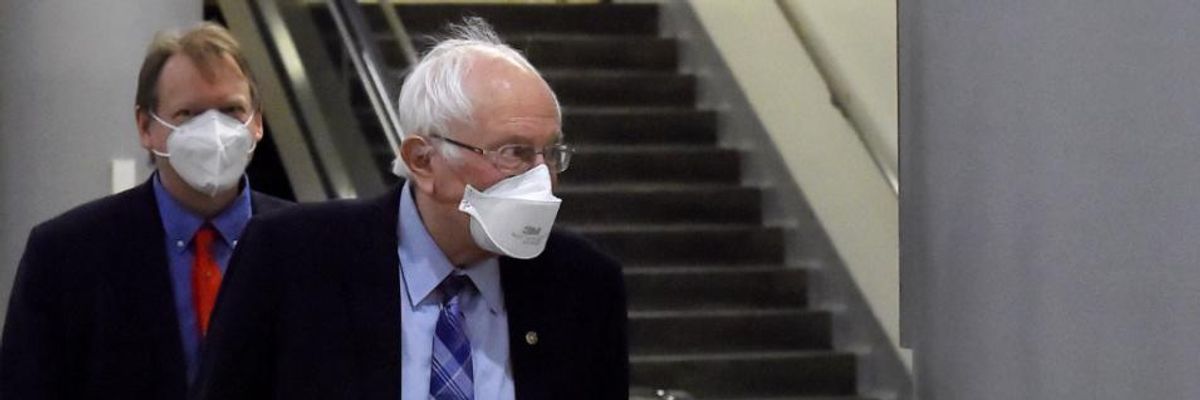 Sanders Invites Amazon Worker to Testify About Inequality Alongside Jeff Bezos