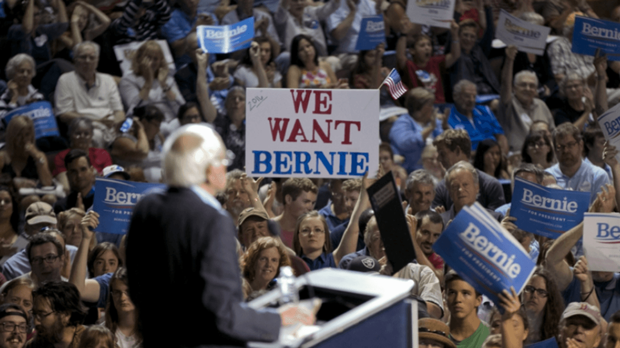 Bernie Sanders Raises Over $3.3 Million From 120,000 Small Donors in Just 10 Hours