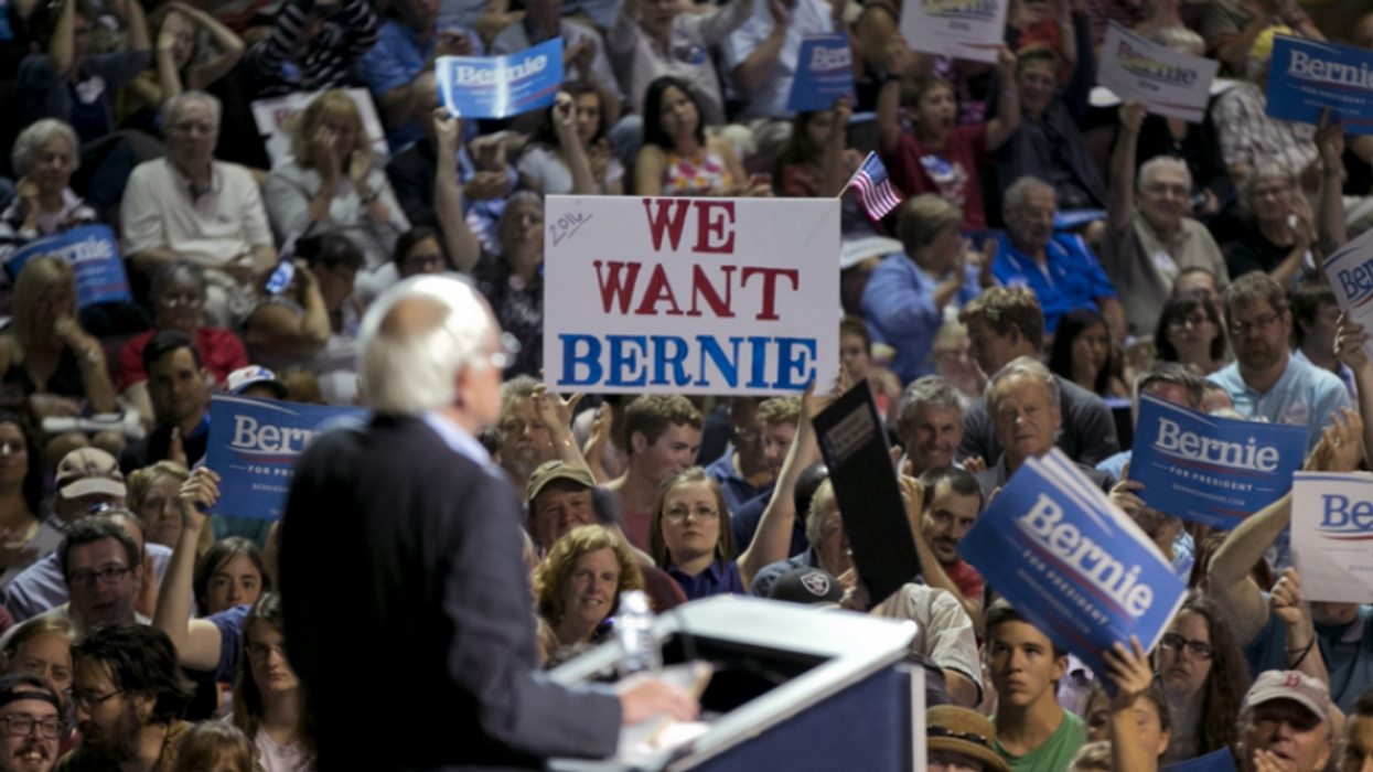 Bernie Sanders Raises Over $3.3 Million From 120,000 Small Donors in Just 10 Hours