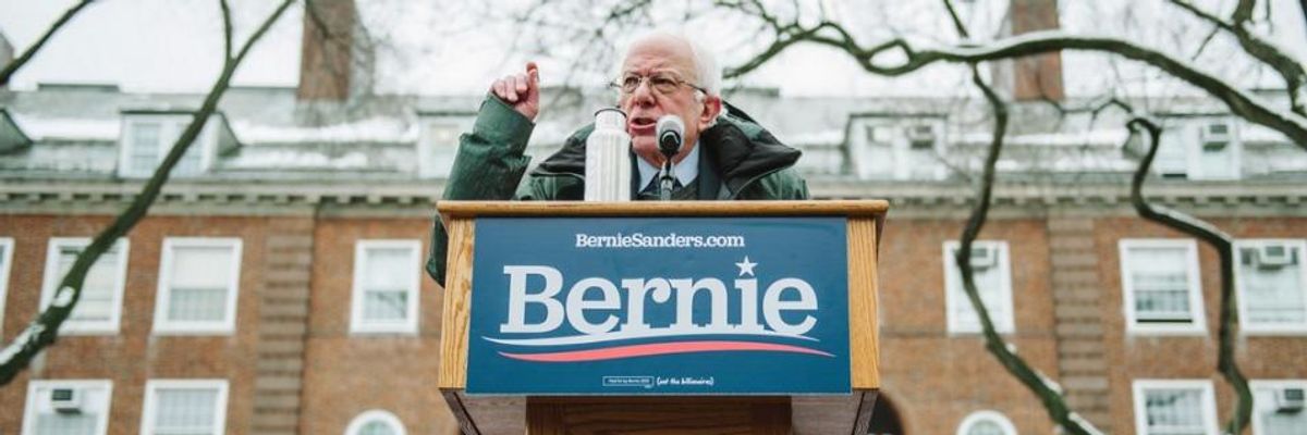 In 'Breakthrough' for Labor Rights, Sanders Campaign Becomes First Presidential Campaign to Formally Unionize