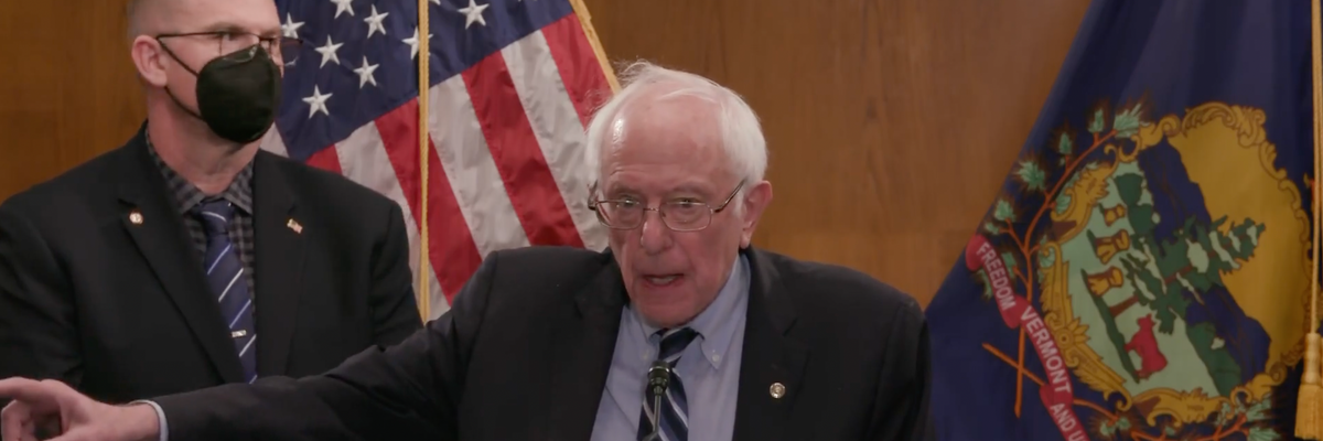 Amid 'Record-Breaking Profits,' Sanders and Railway Unions Demand Paid Sick Leave