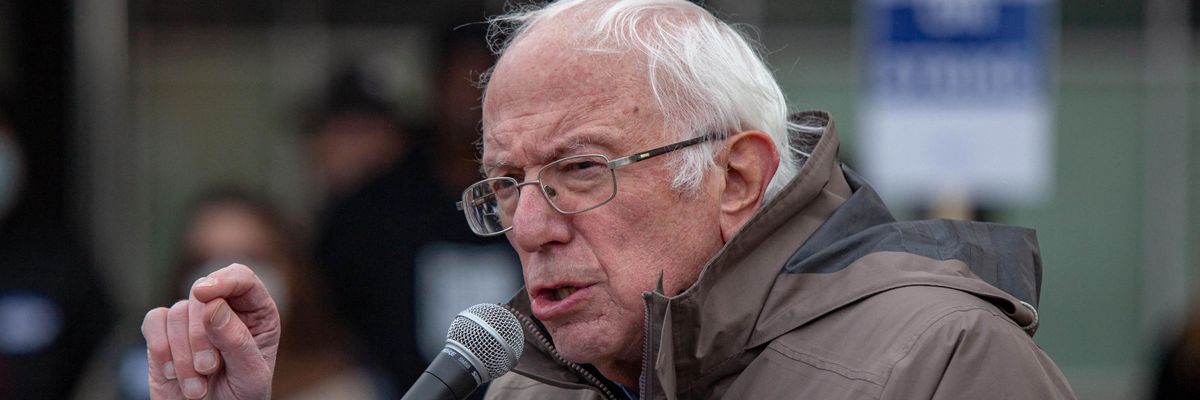Sen. Bernie Sanders speaks to striking workers
