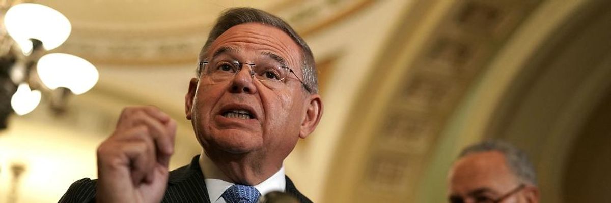 Top Senate Democrats Demand Trump Declassify Decision to Kill Soleimani That Brought US to the 'Brink of War With Iran'